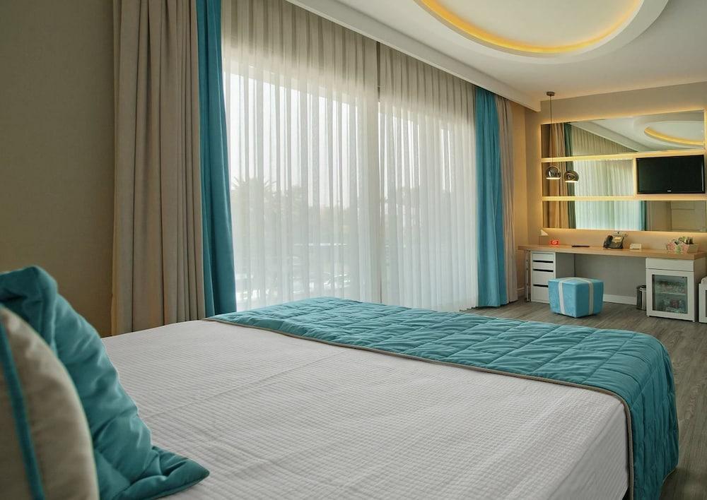 The D Hotel Cesme Resort Екстер'єр фото